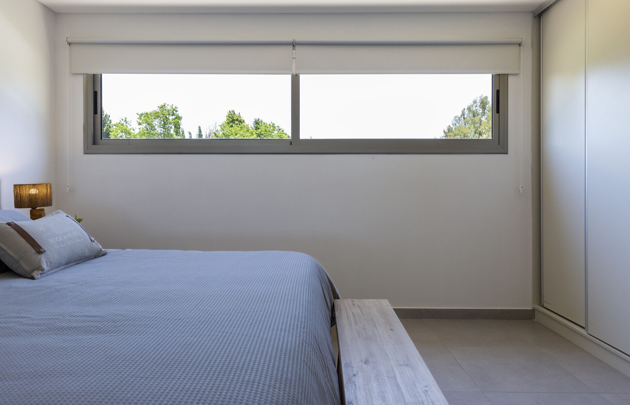 3 室のベッドルーム、アイロン / アイロン台、WiFi (無料)、ベッドシーツ