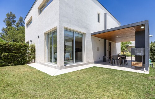 The Acacia Lodge: Elegant Lodge 7