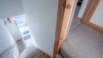 32-inch Smart TV with cable channels