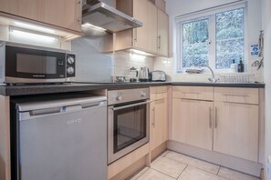 Private kitchen - Rhossili Holiday Cottage - Parkmill (Swansea)