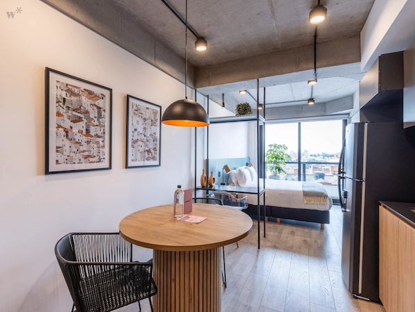 1 bedroom, desk, iron/ironing board, WiFi