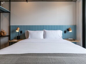 1 chambre, bureau, fer et planche à repasser, Wi-Fi