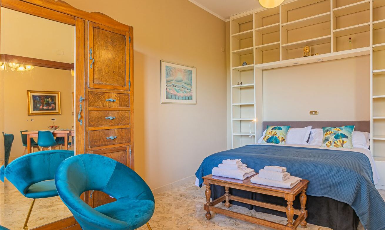 3 soverom, strykejern/-brett og sengetøy