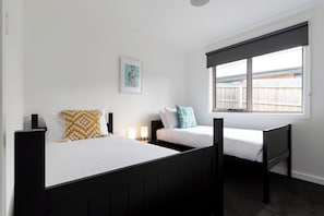 3 chambres, fer et planche Ă repasser, Wi-Fi gratuit, draps fournis