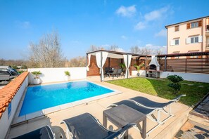 Pool - Apartment  Rose II with shared pool in Porec, Istria (Vrvari)
