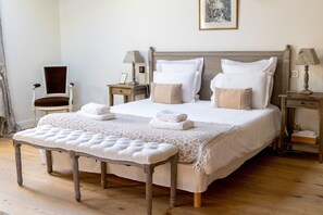 Egyptian cotton sheets, premium bedding, in-room safe - Château Gassies (Latresne)