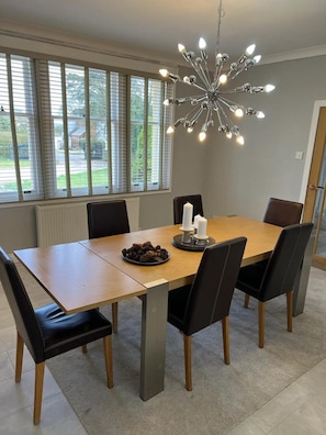 Dining - Large Country Mansion in Glasgow Newton Mearns (Glasgow)