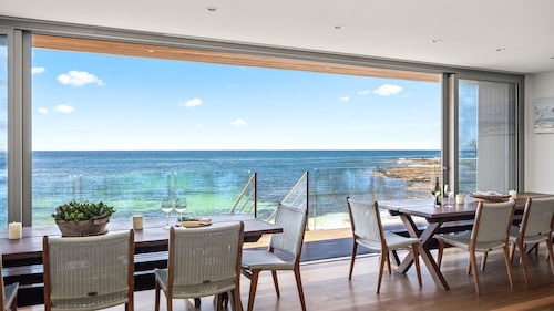 Seagull - Beach front in Mollymook,