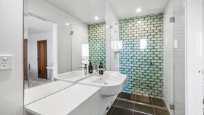 Dusche, Haartrockner