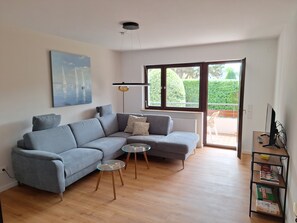 Smart-TV, bordtennis og bøker