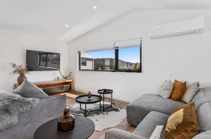 Smart TV, books, offices