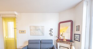 Interior - Beachside House with Garden, 2 Bedrooms, Steps from Arago Market (Les Sables-d'Olonne)