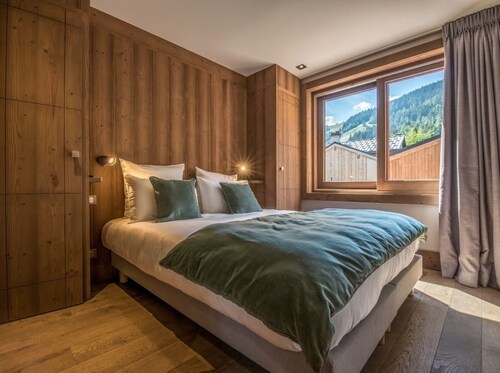 Village house in the heart of Praz with sauna and garage