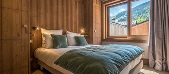 Village house in the heart of Praz with sauna and garage