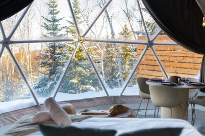 Nørdika Charlevoix. Dome resort located in the most beautiful region in Quebec.
