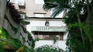Front of property - HOTEL GIRDHAR MAHAL (Indore)