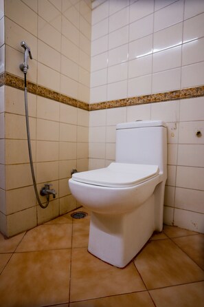 Kamar Deluks | Kamar mandi