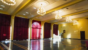 Banquet hall - HOTEL GIRDHAR MAHAL (Indore)