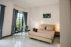 Exclusive King Room | Soundproofing, free WiFi, bed sheets - Chor Grandé Resort (Trat)
