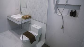 Gratis toiletartikler, hårtørrer, håndklæder