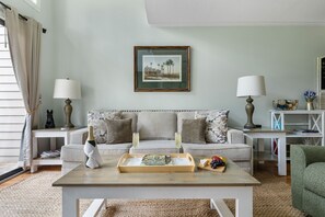 TV - Beach and Golf Paradise | Vaughan Villa (Seabrook Island)