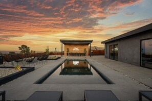 Pool - DESERT DREAMSCAPE-PoolSpa-MiniGolf (Joshua Tree)