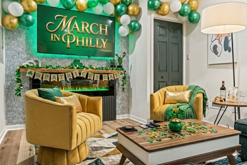 Old City* Parking* Close 2 Sites* Mins to Stadiums