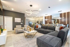 Télévision, jeux vidéo, espaces bureaux