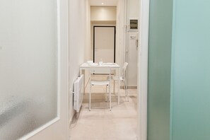 Interior - Ampelokipoi Modern Athens Cozy Apt for 2 (Athens)