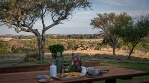 Exterior - Shalimpo Safari Home - Mashatu Game Reserve (Lentswelemoriti)