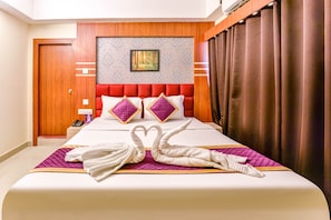 Deluxe Room | Desk, laptop workspace, soundproofing, free WiFi - Mount Amara Hotel & Spa (Jalpaiguri)