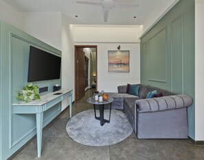 Moyrah Well Suite | Aire de séjour | Téléviseur à DEL