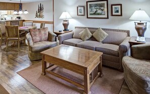 TV - Gatlinburg Ski Week! 2 Bedroom 2 Bath Full Kitchen Sleeps n6834 (Gatlinburg)