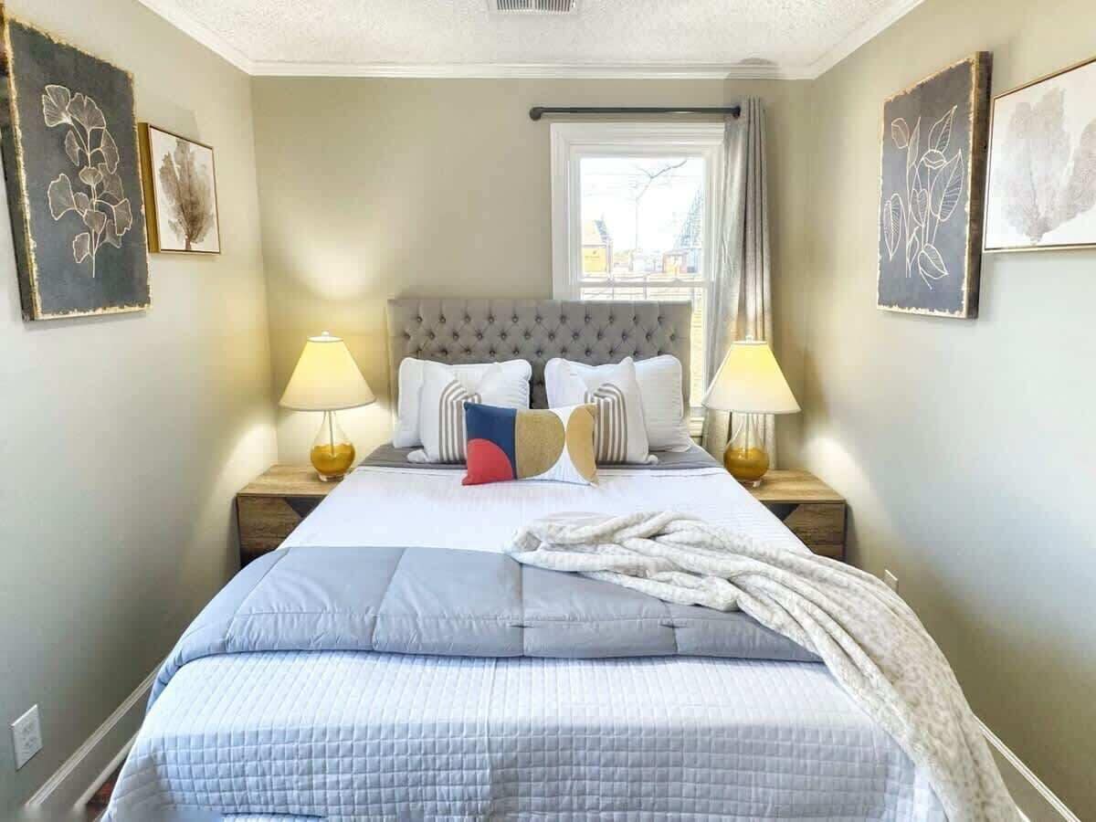 2 chambres, fer et planche à repasser, Wi-Fi, draps fournis