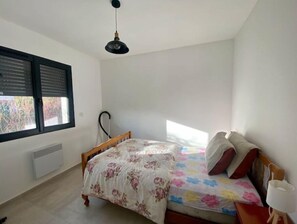 3 bedrooms, free WiFi, bed sheets - Superbe Maison Proche du Centre (Bergerac)