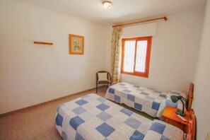 3 bedrooms, free WiFi, bed sheets - SAONA VILLAS (TS ALHAM): villa for 6 people, private swimming pool, air co (VC)