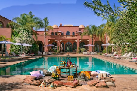 Outdoor pool. Palais Hassoun