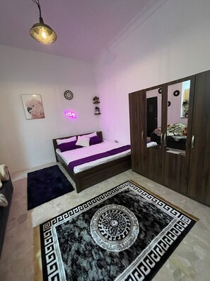 1 多间卧室、WiFi、床单