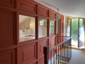 1 bedroom, iron/ironing board, free WiFi, bed sheets - Stylish house with fabulous view of the medieval hilltop village Cordes sur Ciel (Cordes-sur-Ciel)