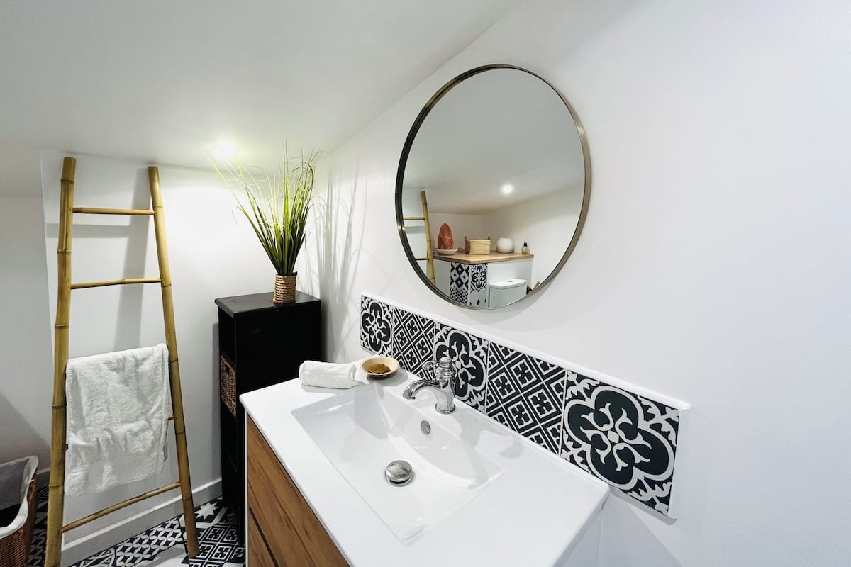 Family Room | Bilik Mandi