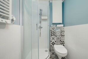 公寓, 1 间卧室, 厨房 | 浴室 | 淋浴设施、毛巾