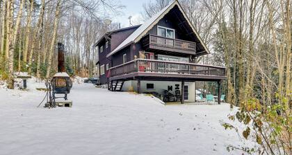 Pet-friendly Home w/ Deck: 4 Mi to Jay Peak Resort