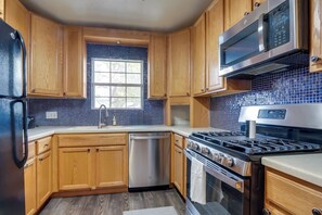 House (2 Bedrooms) | Interior - Round Rock Home With Large Yard: 20 Mi to Austin! (Round Rock)