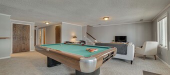 Family-friendly Boyne Falls Home: Golf, Ski & More