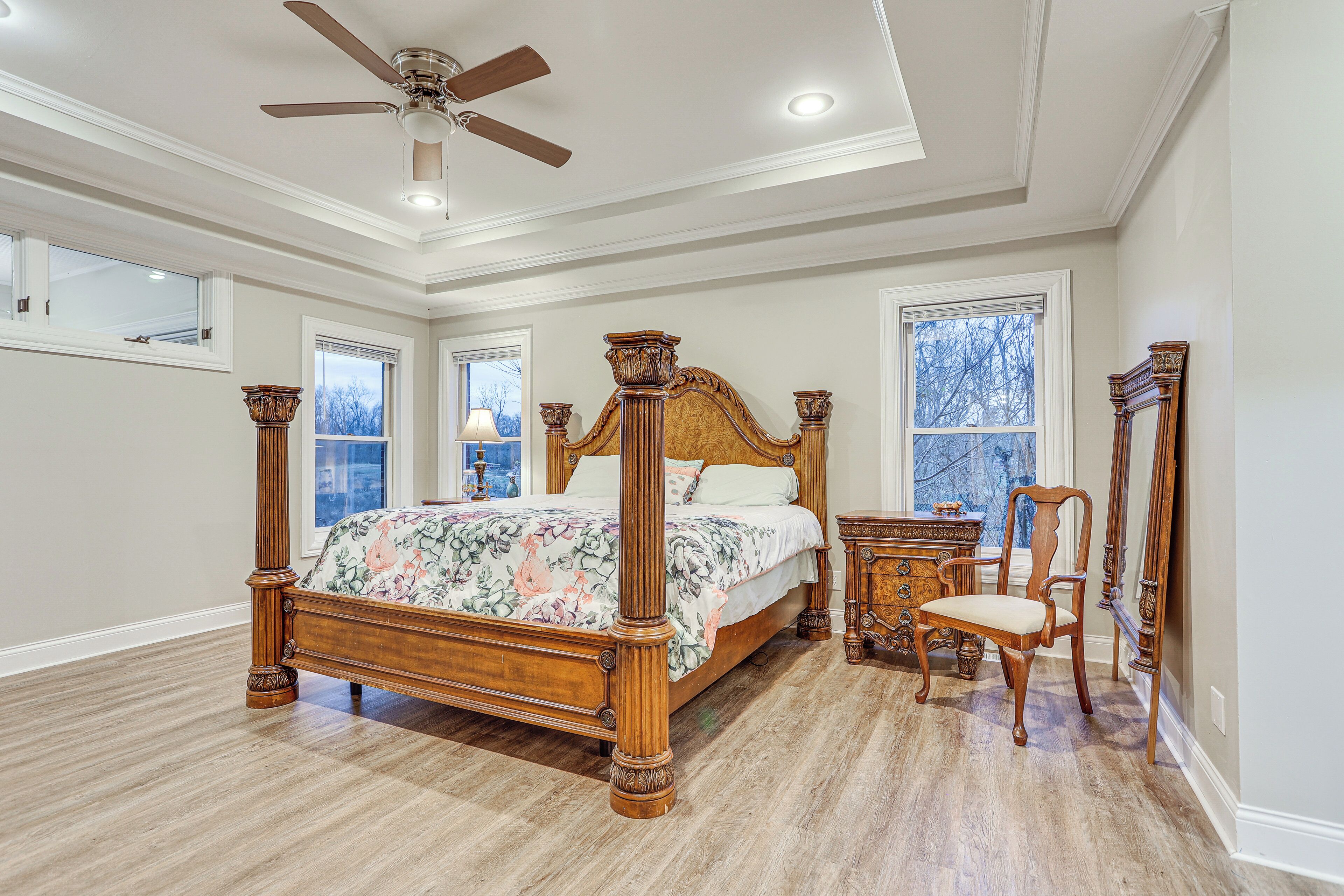 House (5 Bedrooms) | Interior