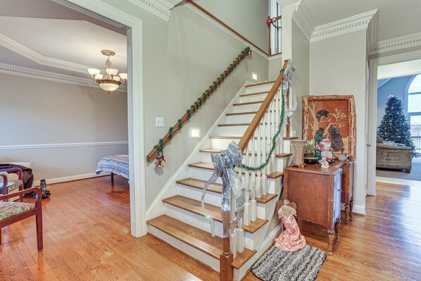 House (5 Bedrooms) | Interior - 6 Mi to Bourbon Trail: Group Estate on 20 Acres (Shelbyville)