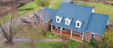 House (5 Bedrooms) | Front of property