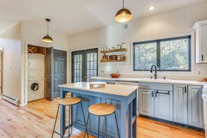 House (2 Bedrooms) | Interior - Secluded Kerhonkson Retreat With Deck + Views! (Kerhonkson)