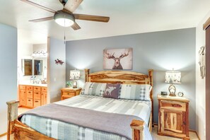 ํ์ฐ์ค (3 Bedrooms) | ๋ด๋ถ