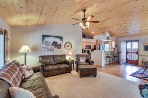 House (3 Bedrooms) | Interior - 3 Mi to Fool Hollow Lake: Cozy Cabin w/ Fire Pit (Show Low)
